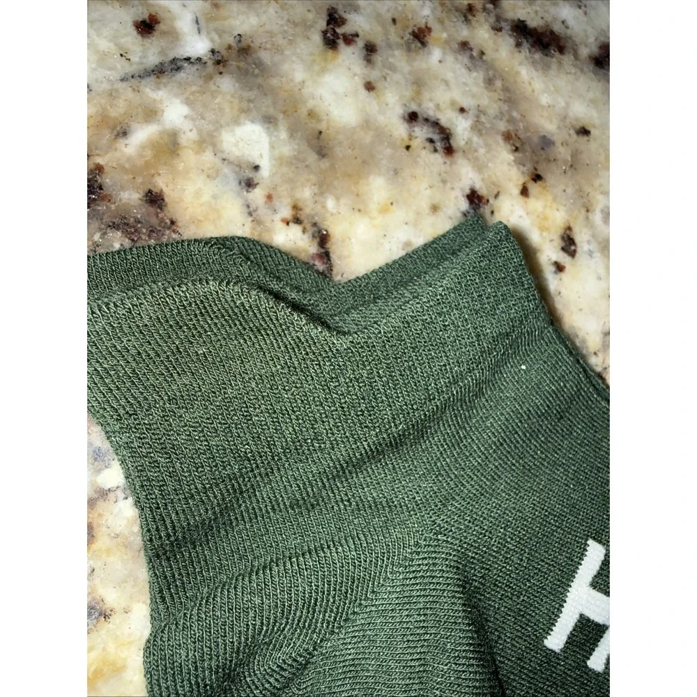 NEW! HALARA Ankle Socks - Dark Green‎ w/ White Logo - One Size 5562